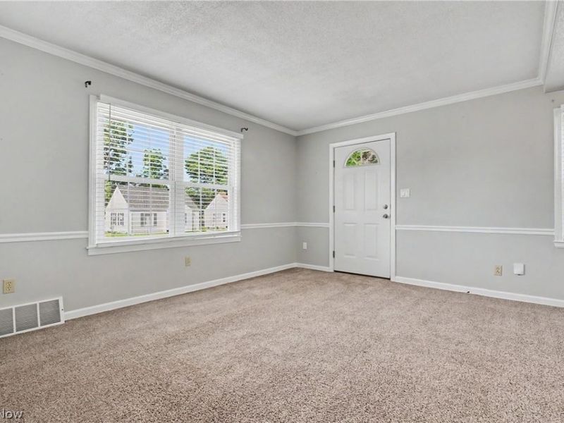 1711 Thornapple Avenue, Akron, OH 44301 Photo 4