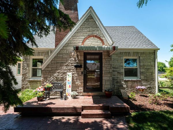 1309 S 91st St, West Allis, WI 53214