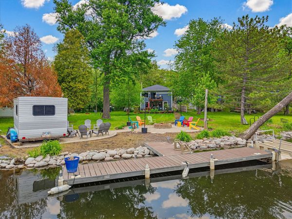 34215 Venice Park Rd, Delafield, WI 53018