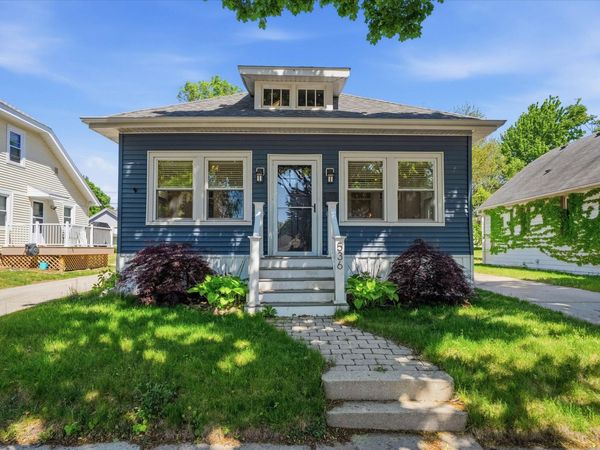 536 N 61st St, Wauwatosa, WI 53213