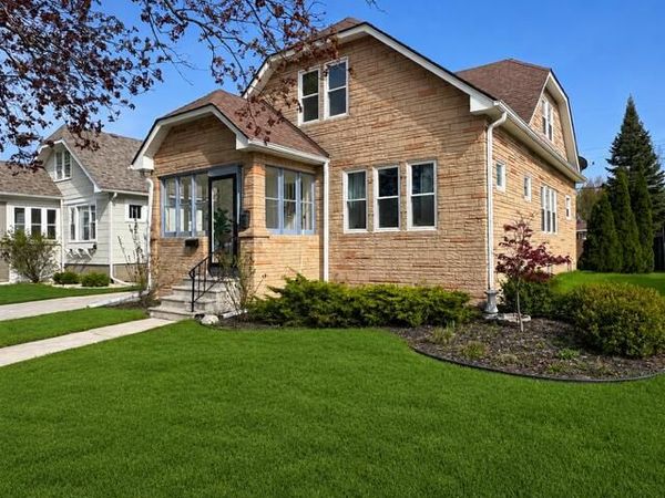 2327 Buchanan Rd, Kenosha, WI 53143