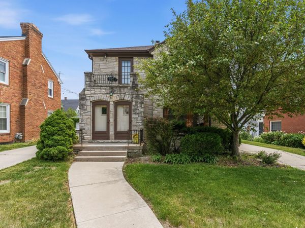 2804 N Avondale Blvd, Unit 2806, Milwaukee, WI 53210