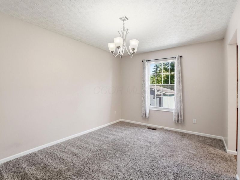 5788 Saucony Drive , Hilliard, OH 43026 Photo 17