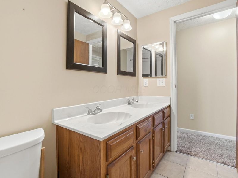 5788 Saucony Drive , Hilliard, OH 43026 Photo 33