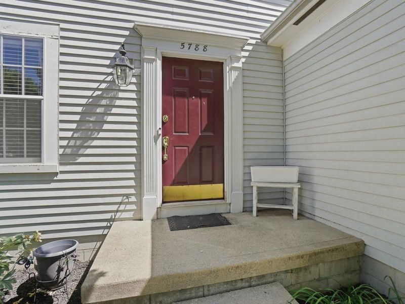 5788 Saucony Drive , Hilliard, OH 43026 Photo 4