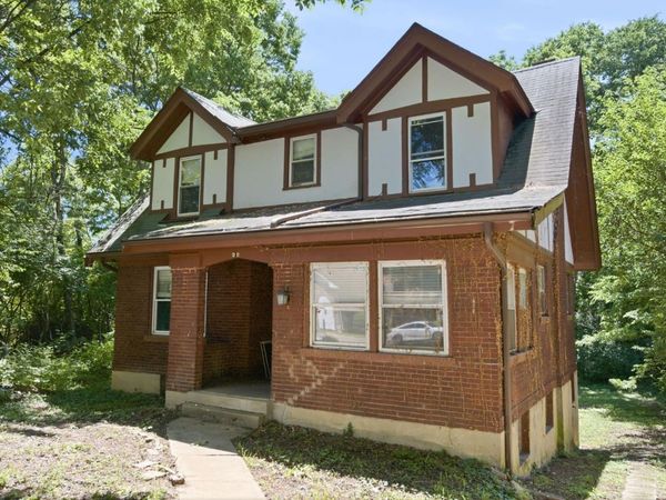 813 S Fred Shuttlesworth Circle, Cincinnati, OH 45229