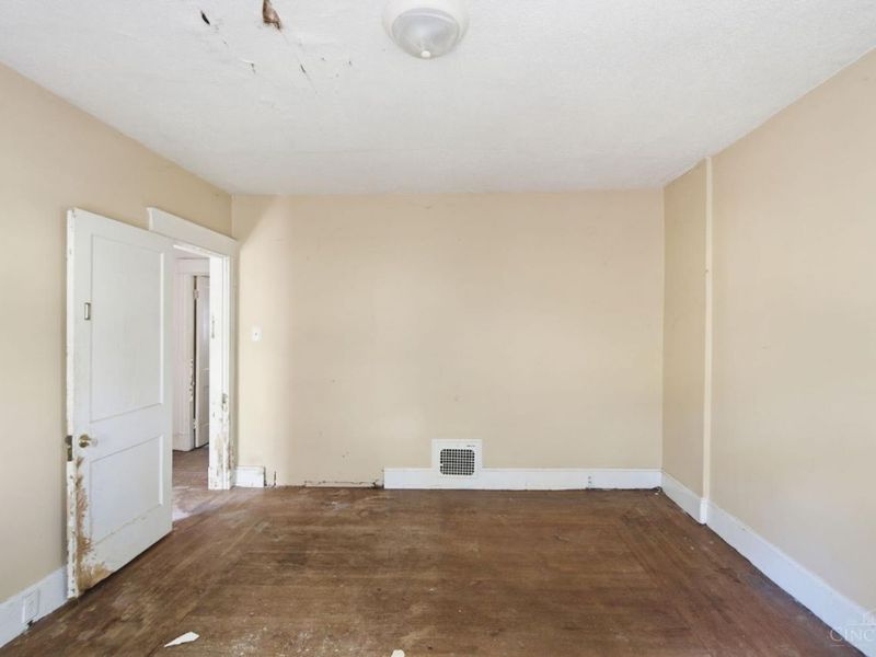 813 S Fred Shuttlesworth Circle, Cincinnati, OH 45229 Photo 31