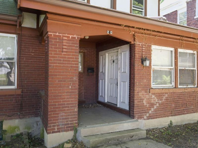 813 S Fred Shuttlesworth Circle, Cincinnati, OH 45229 Photo 4