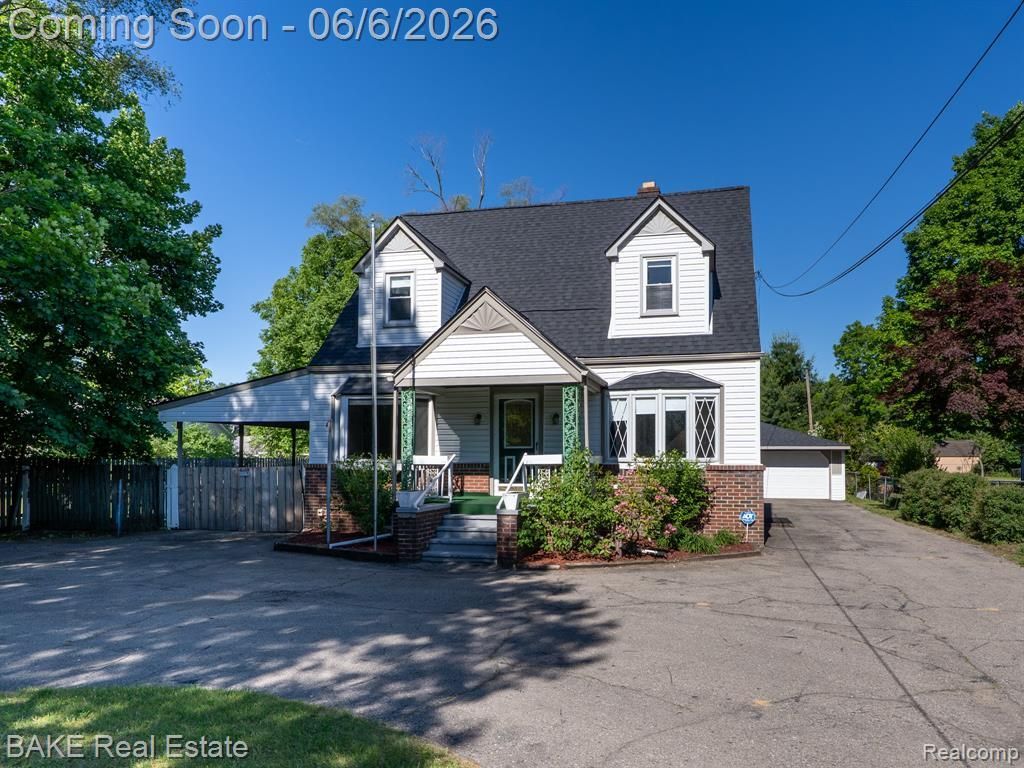 10195 Stark Road, Livonia, MI 48150 Main Photo