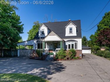10195 Stark Road, Livonia, MI 48150