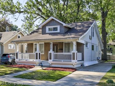 564 E Lewiston Avenue , Ferndale, MI 48220