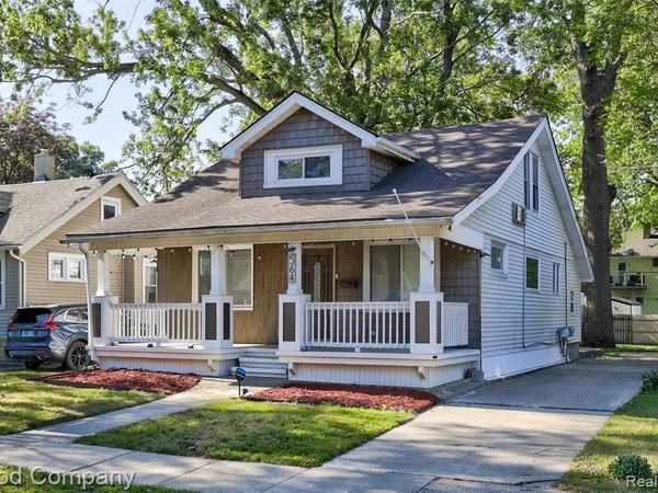 564 E Lewiston Avenue, Ferndale, MI 48220