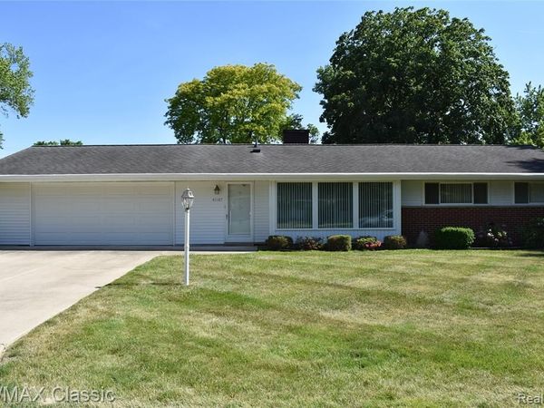 41147 S McMahon Circle, Novi, MI 48375