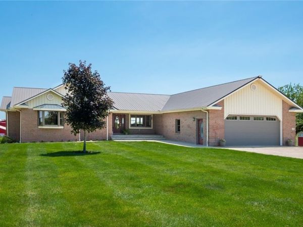 10550 Amish Ridge Road , Mount Perry, OH 43760