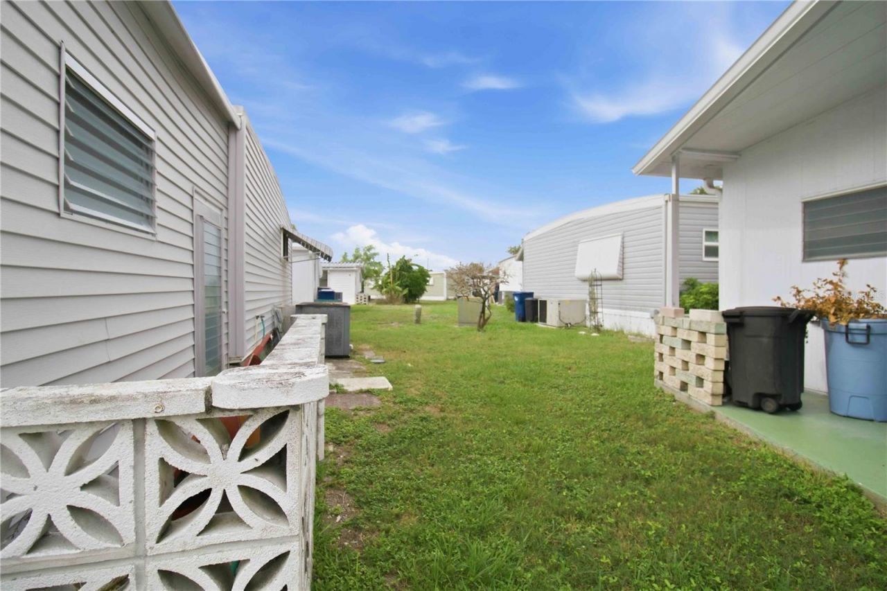 5316 Chateau Lane , Bradenton, FL 34207 Photo