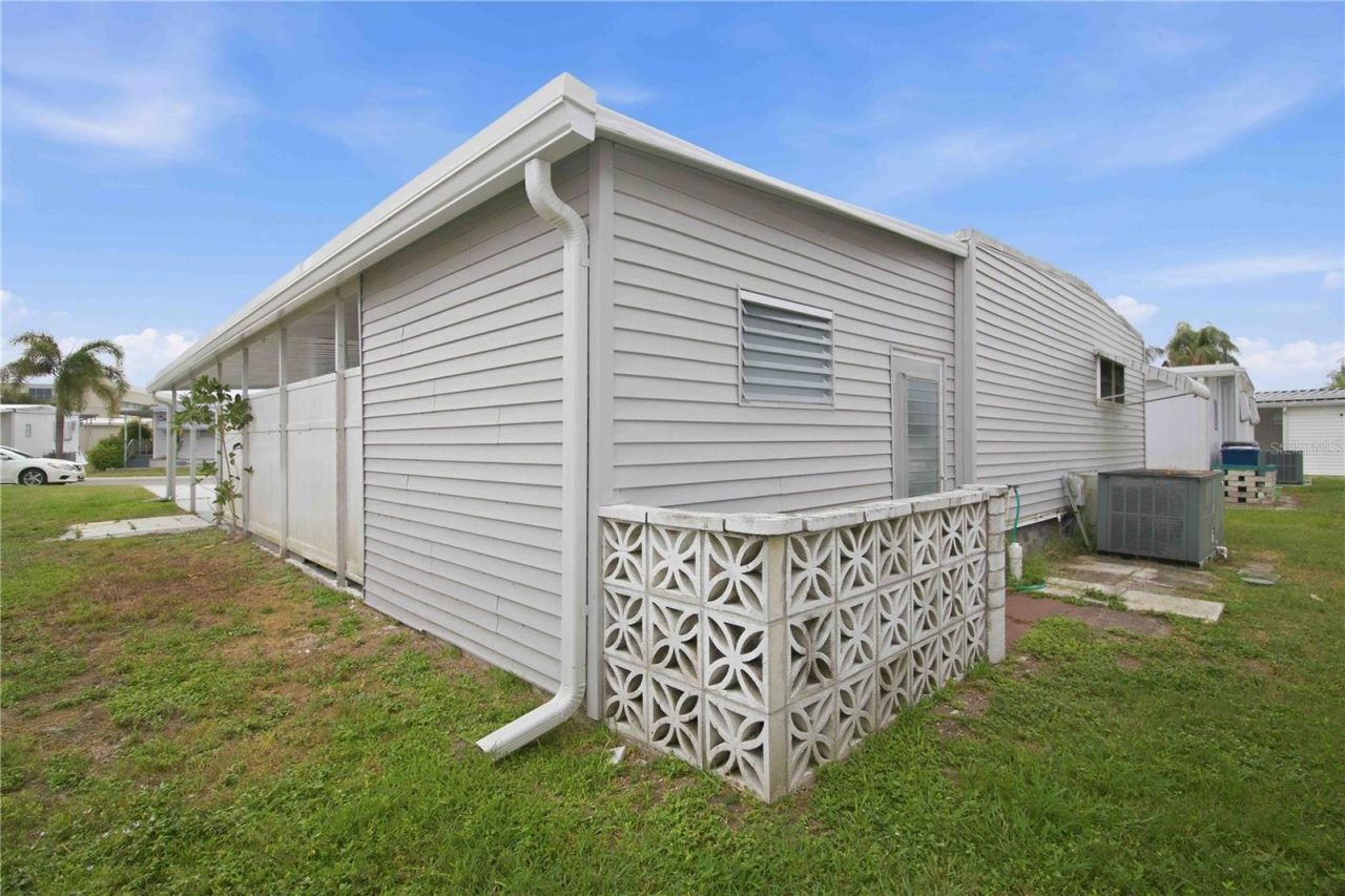 5316 Chateau Lane , Bradenton, FL 34207 Photo