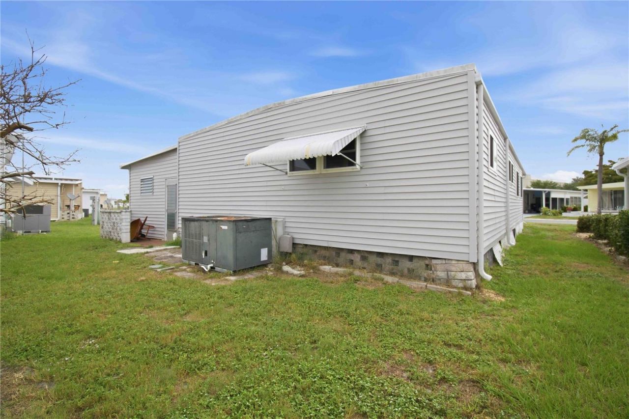 5316 Chateau Lane , Bradenton, FL 34207 Photo