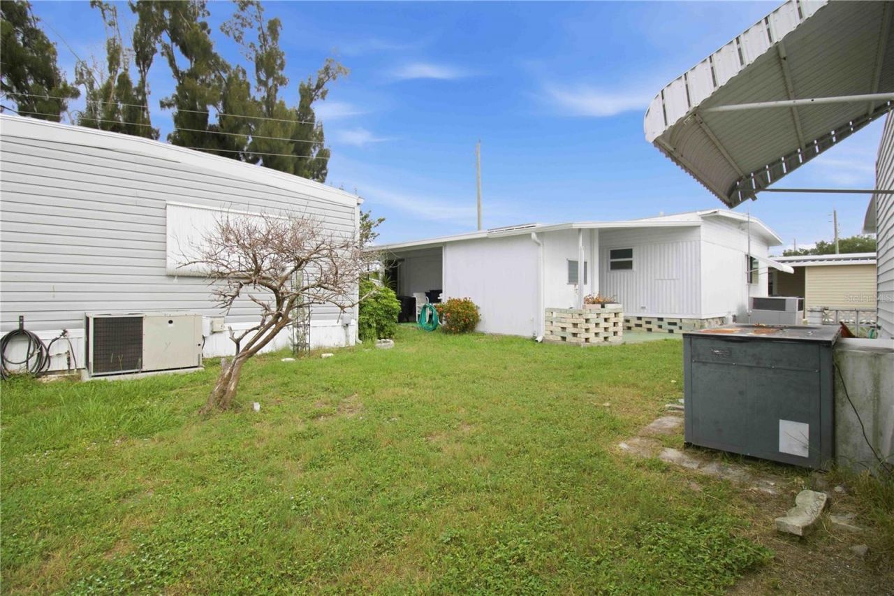 5316 Chateau Lane , Bradenton, FL 34207 Photo