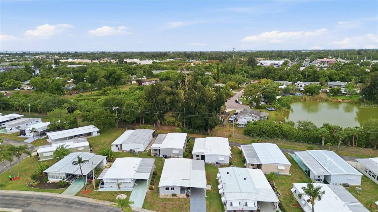 5316 Chateau Lane , Bradenton, FL 34207 Photo
