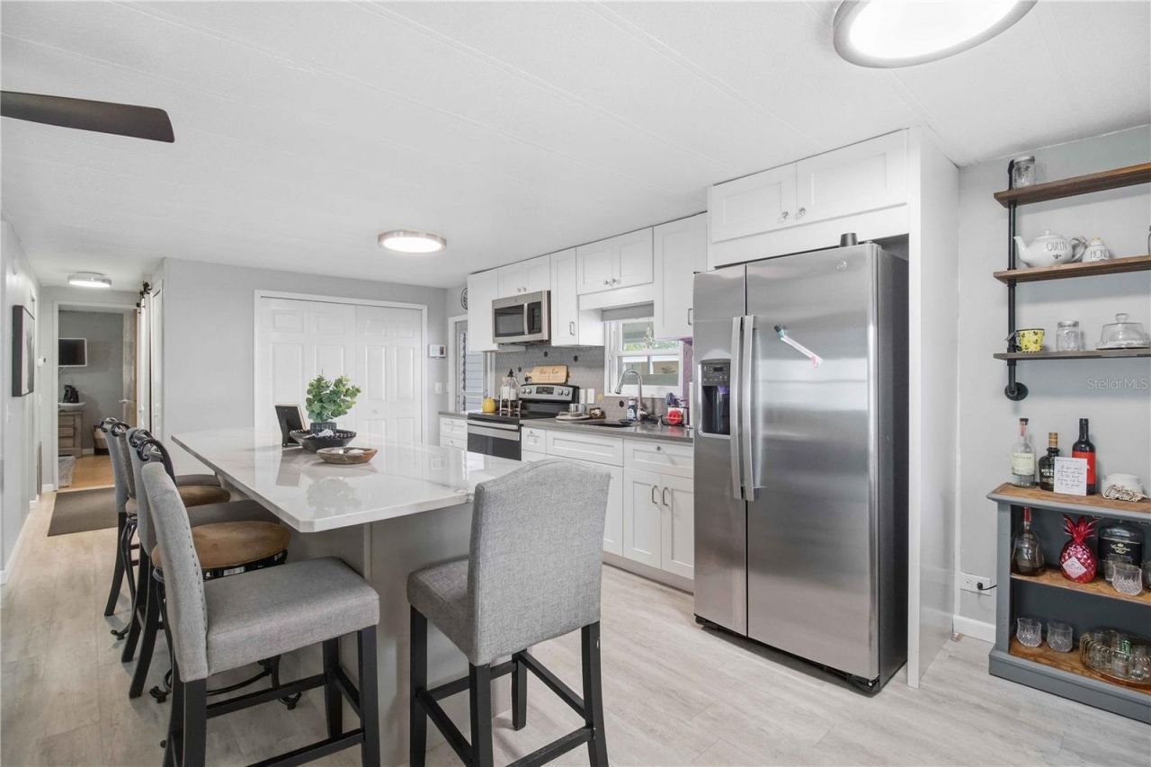 5316 Chateau Lane , Bradenton, FL 34207 Photo