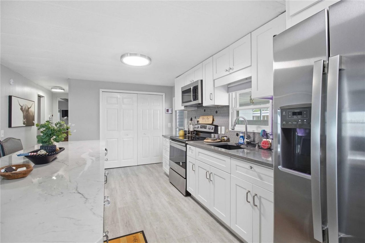 5316 Chateau Lane , Bradenton, FL 34207 Photo