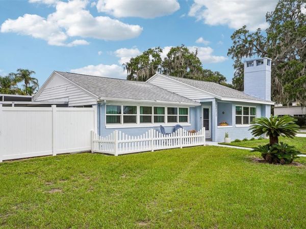 1211 MORNINGSIDE DRIVE, MOUNT DORA, FL 32757