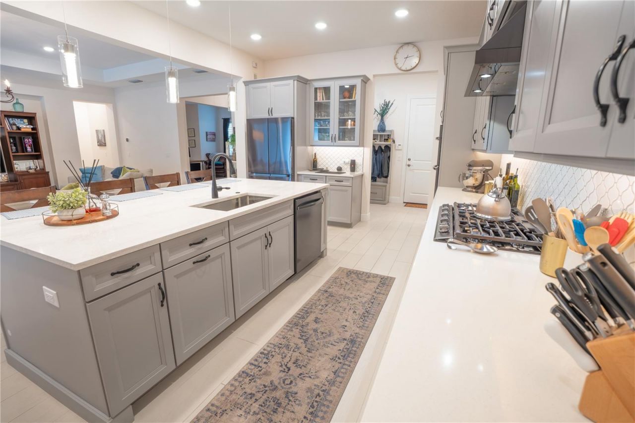 113 Brookover Lane , Brandon, FL 33511 Photo
