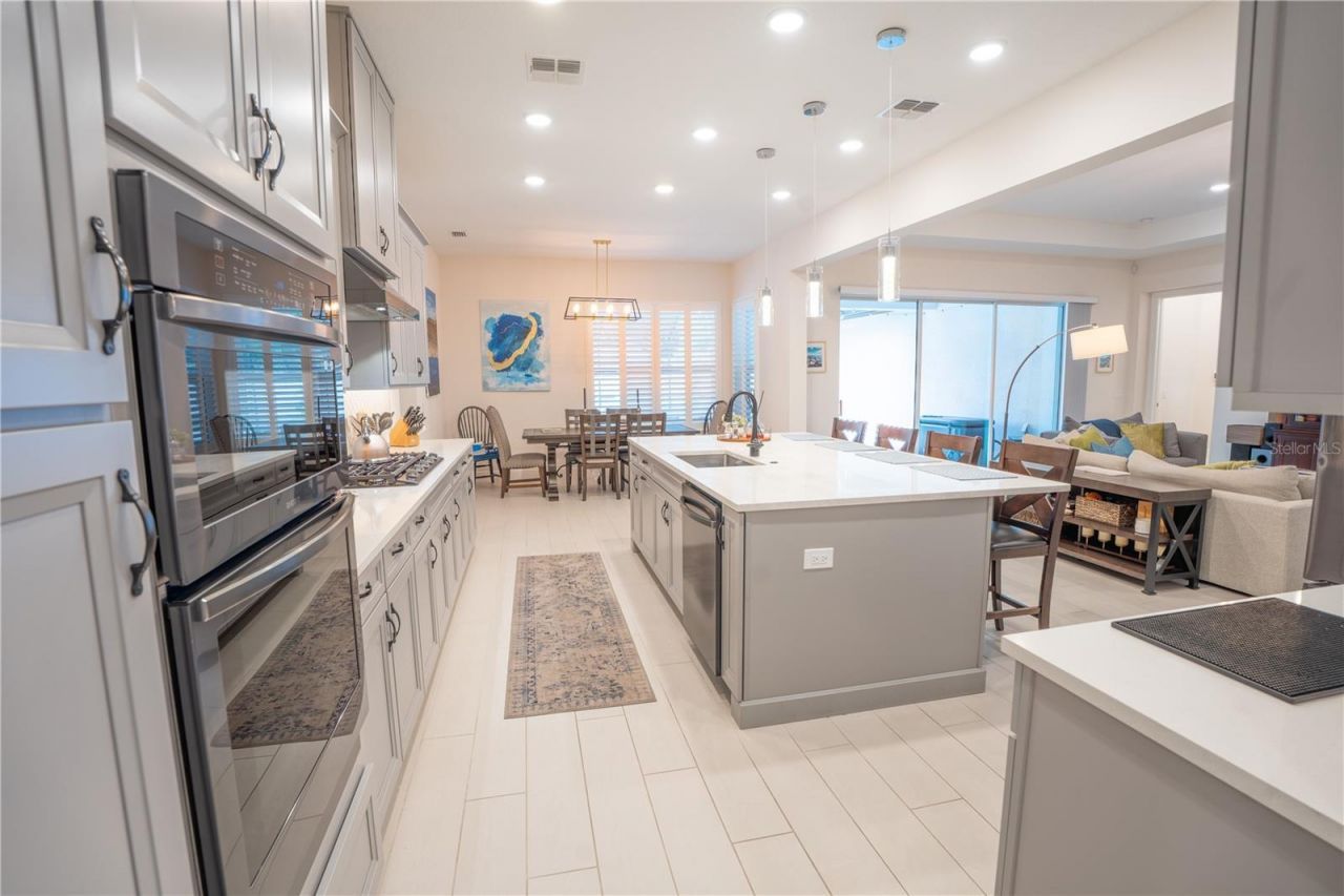 113 Brookover Lane , Brandon, FL 33511 Photo