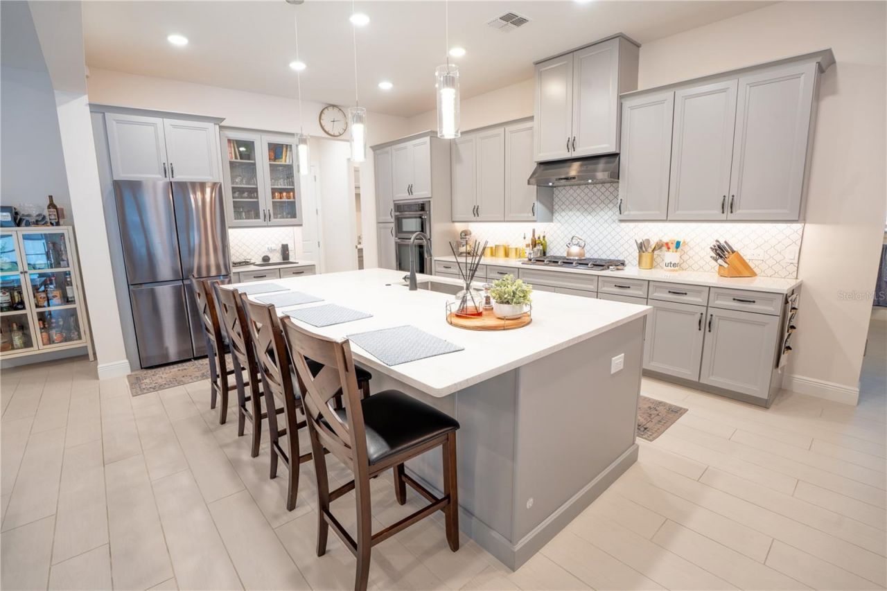 113 Brookover Lane , Brandon, FL 33511 Photo