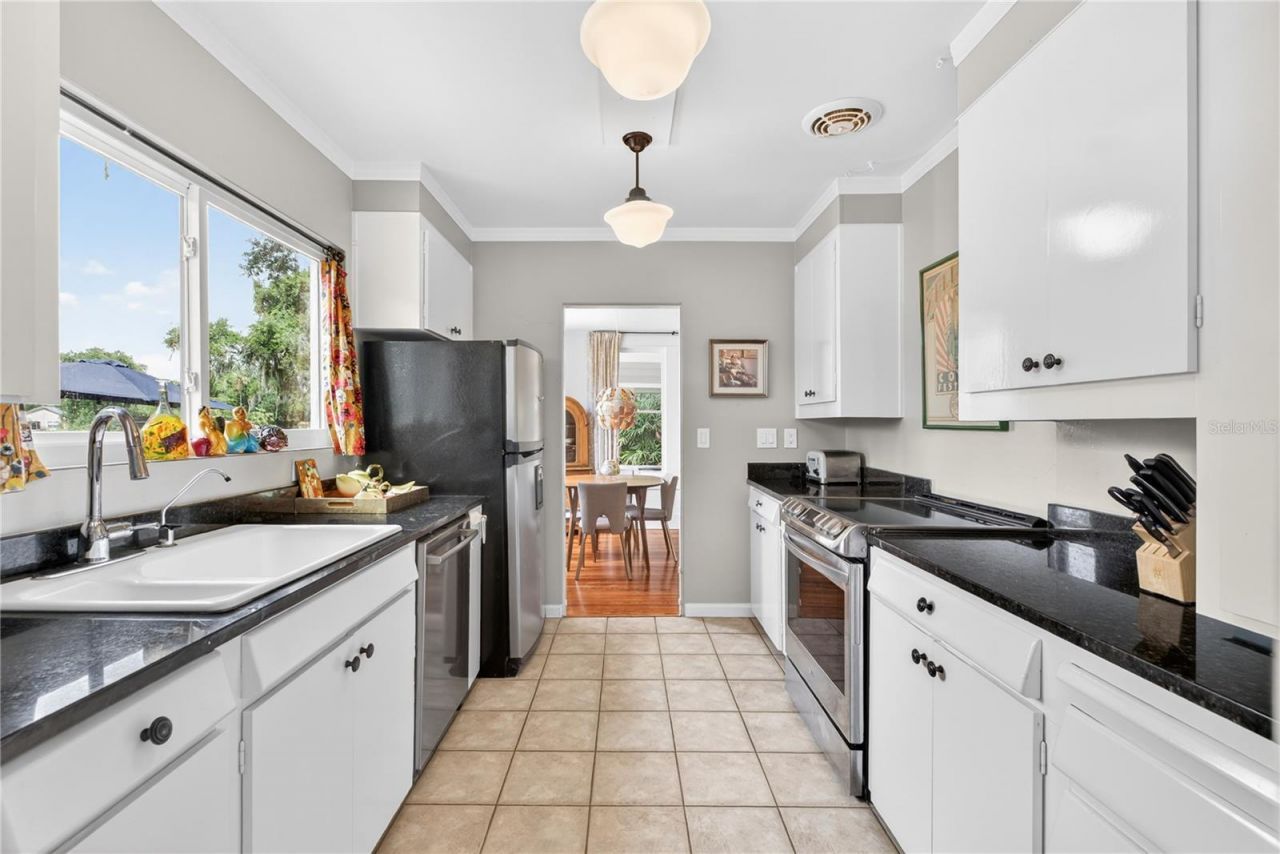 1800 Carlton Drive, Orlando, FL 32806 Photo