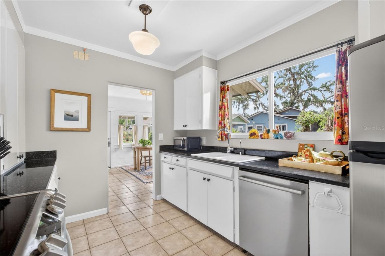 1800 Carlton Drive, Orlando, FL 32806 Photo