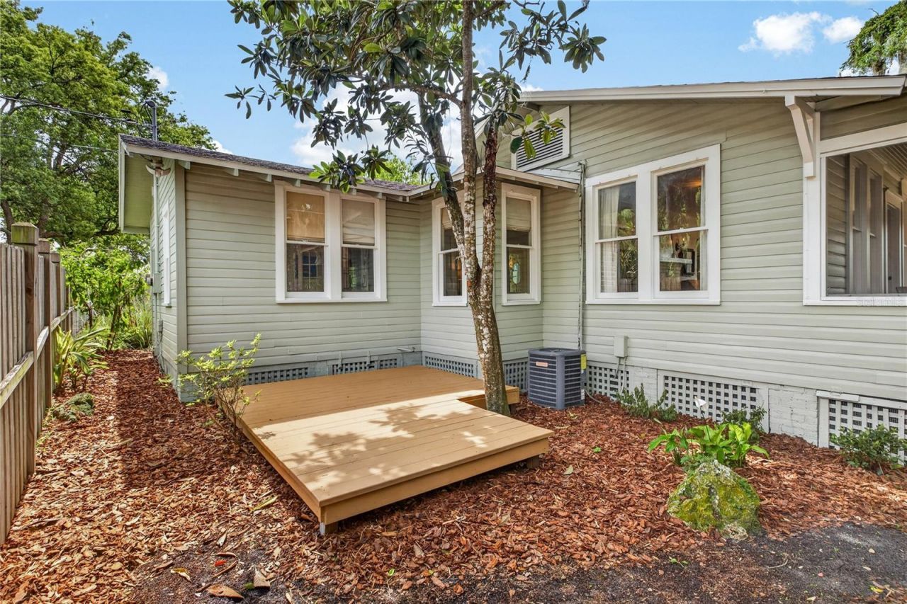 1800 Carlton Drive, Orlando, FL 32806 Photo