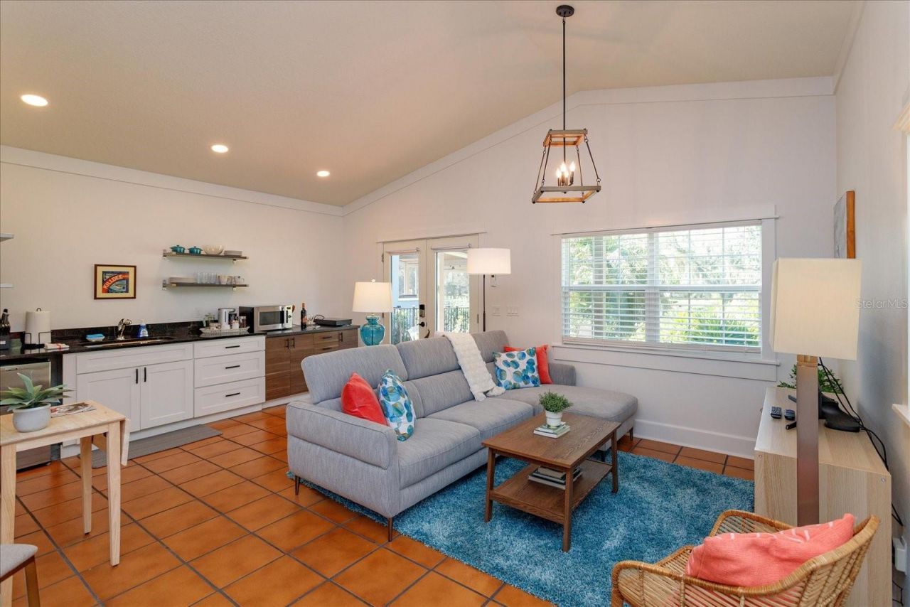 1800 Carlton Drive, Orlando, FL 32806 Photo