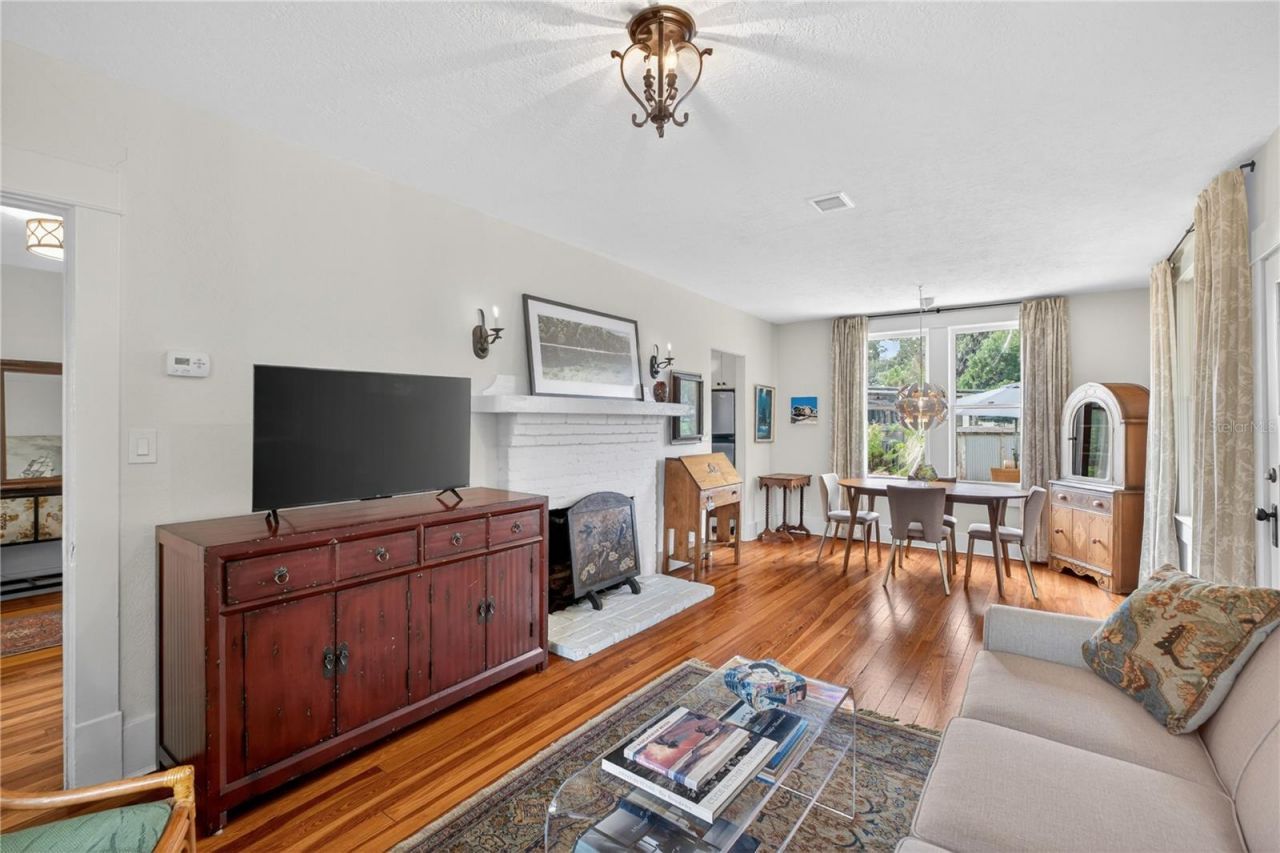 1800 Carlton Drive, Orlando, FL 32806 Photo