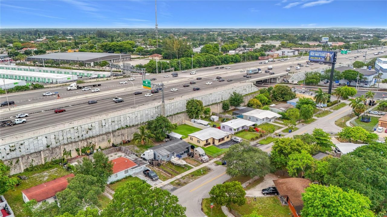 1838 Lauderdale Manor Drive , Fort Lauderdale, FL 33311 Photo