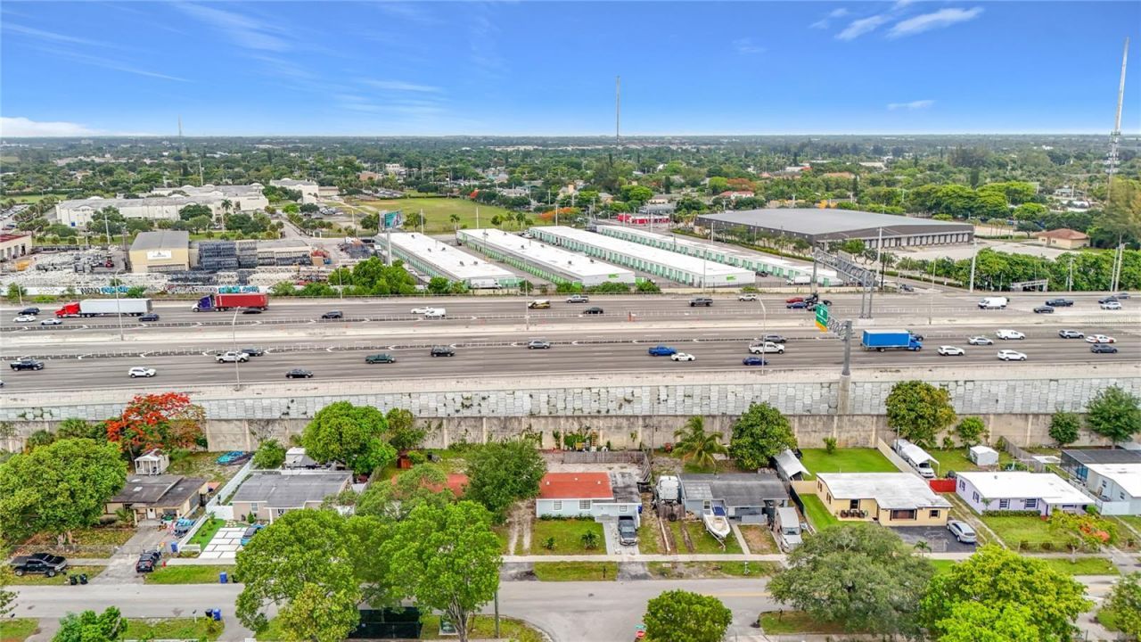 1838 Lauderdale Manor Drive , Fort Lauderdale, FL 33311 Photo