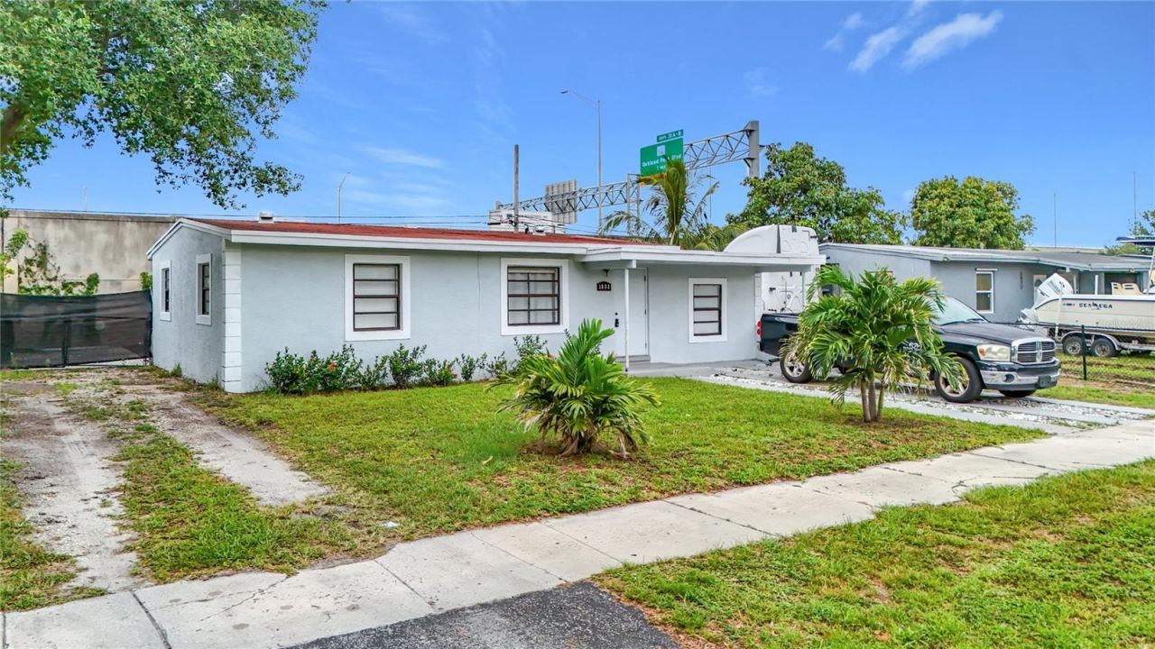 1838 Lauderdale Manor Drive , Fort Lauderdale, FL 33311 Photo