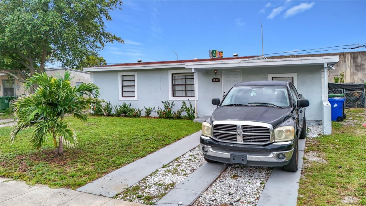 1838 Lauderdale Manor Drive , Fort Lauderdale, FL 33311 Photo