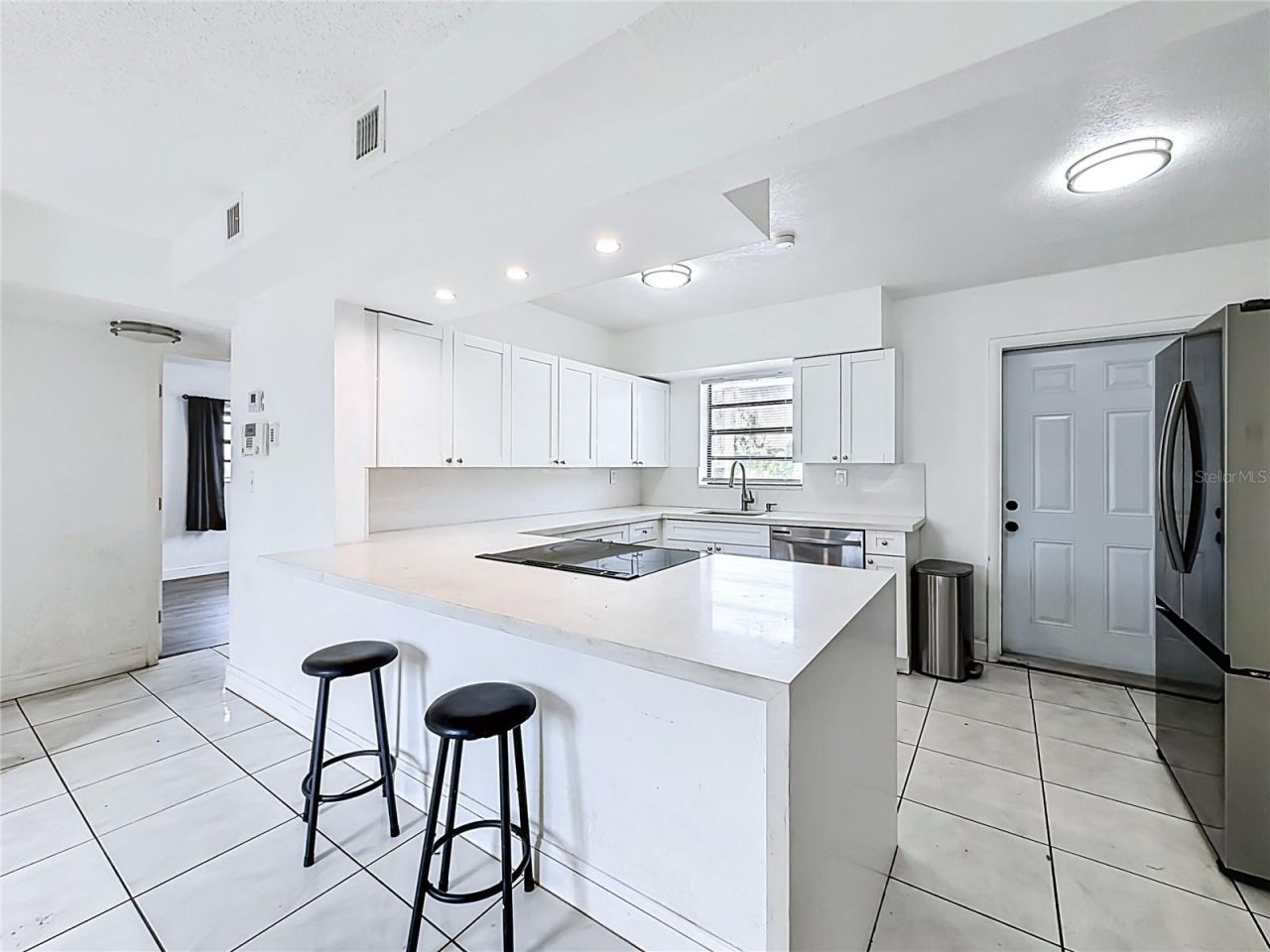 1838 Lauderdale Manor Drive , Fort Lauderdale, FL 33311 Photo
