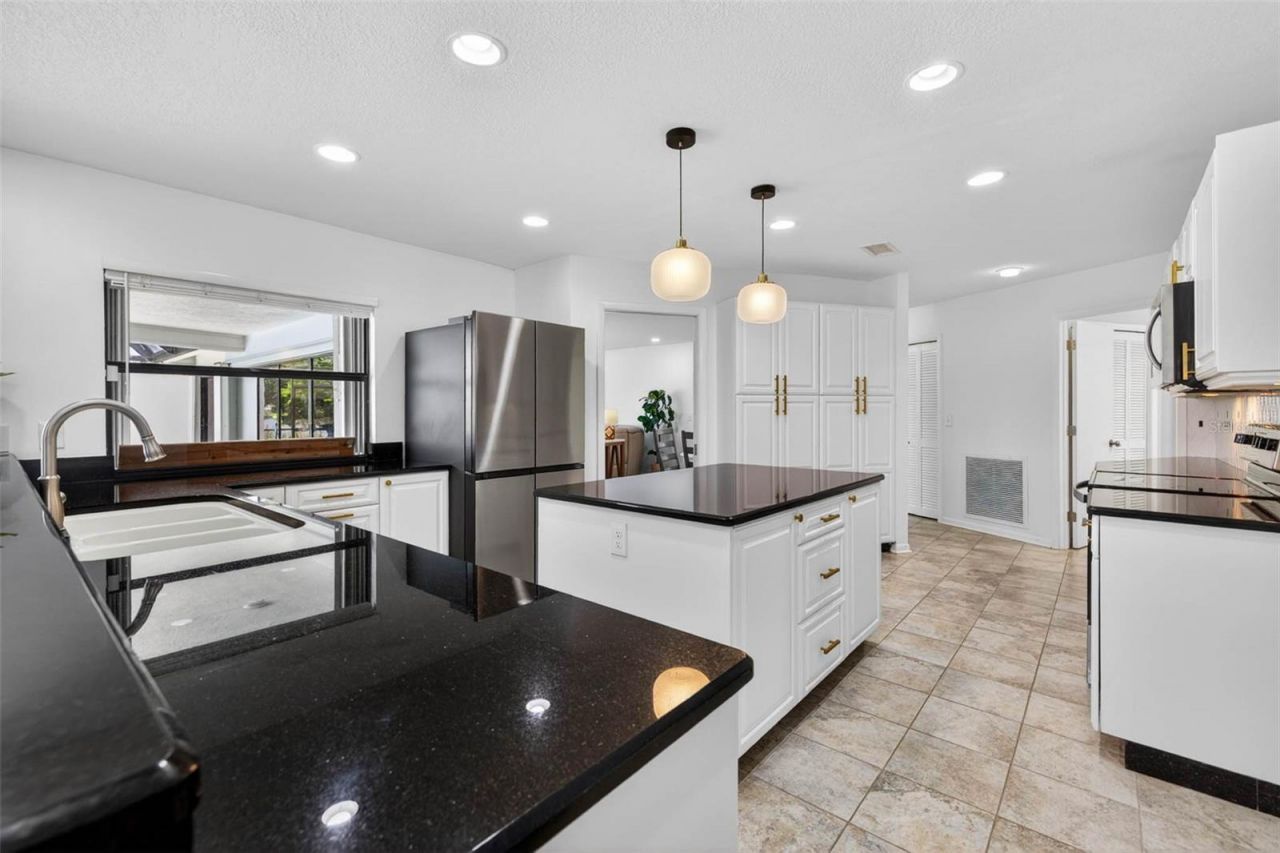 1472 73rd Circle Ne, Saint Petersburg, FL 33702 Photo