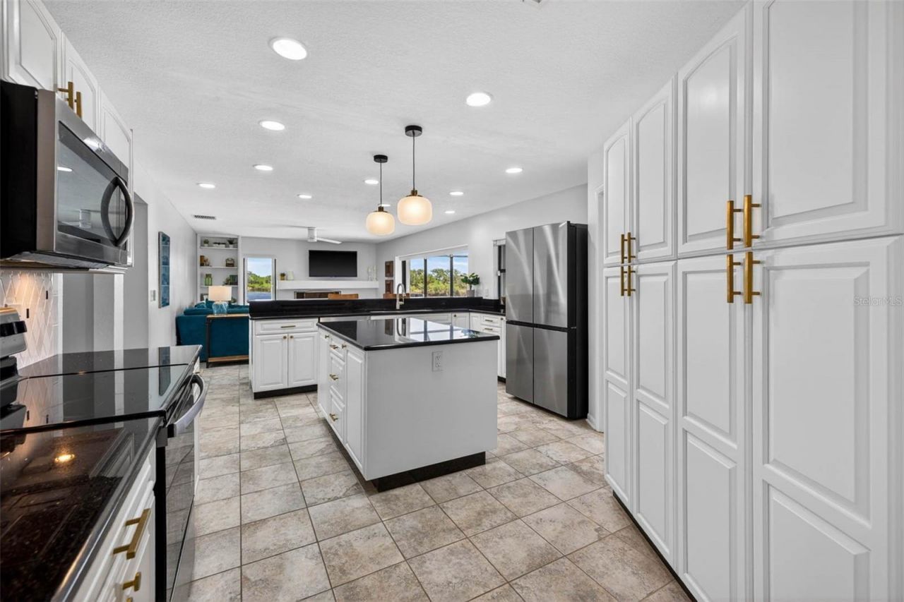 1472 73rd Circle Ne, Saint Petersburg, FL 33702 Photo