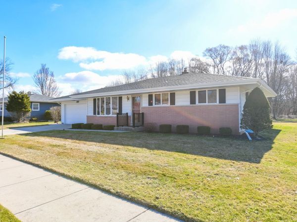 257 Mohawk Road, Janesville, WI 53545