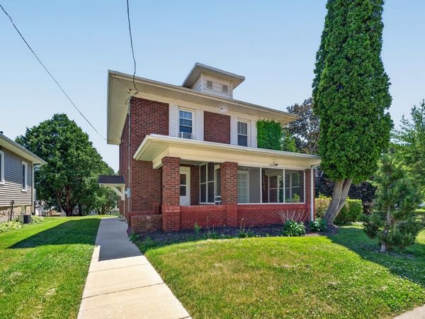 1049 W Lincoln, FREEPORT, IL 61032