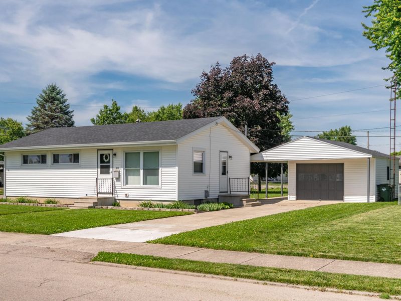 810 Meadow Lane, Troy, OH 45373 Photo 1