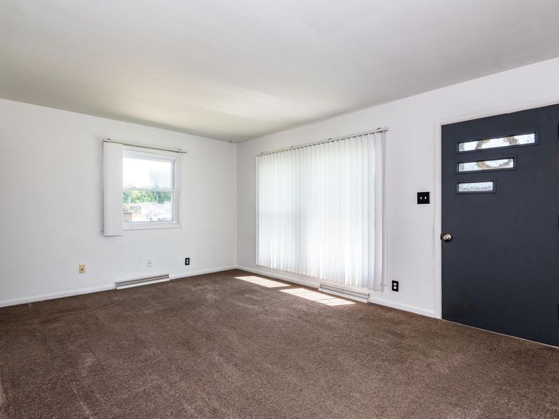 810 Meadow Lane, Troy, OH 45373 Photo 3