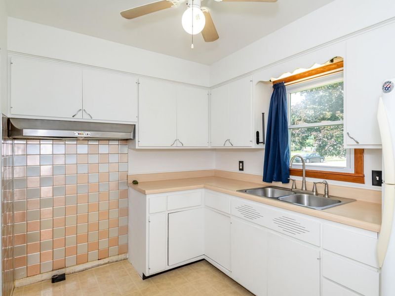 810 Meadow Lane, Troy, OH 45373 Photo 7