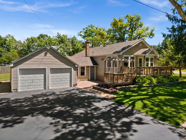 6N621 Watseka Avenue , St. Charles, IL 60174