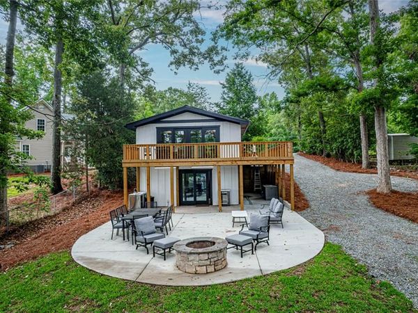 233 Lakeshore Drive , Eatonton, GA 31024