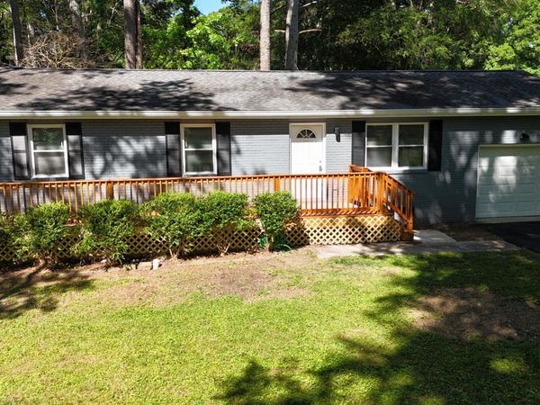 106 Park Street , Chickamauga, GA 30707
