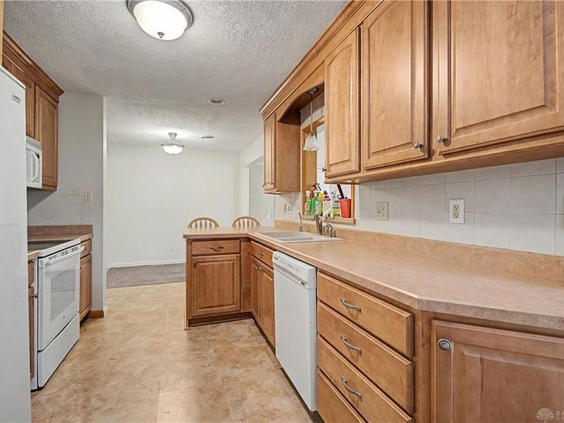 4114 Middlebrook Drive, Beavercreek, OH 45440 Photo 10